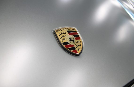 596081_1406525811396_slide bei BENDA Automobil GmbH in Wien